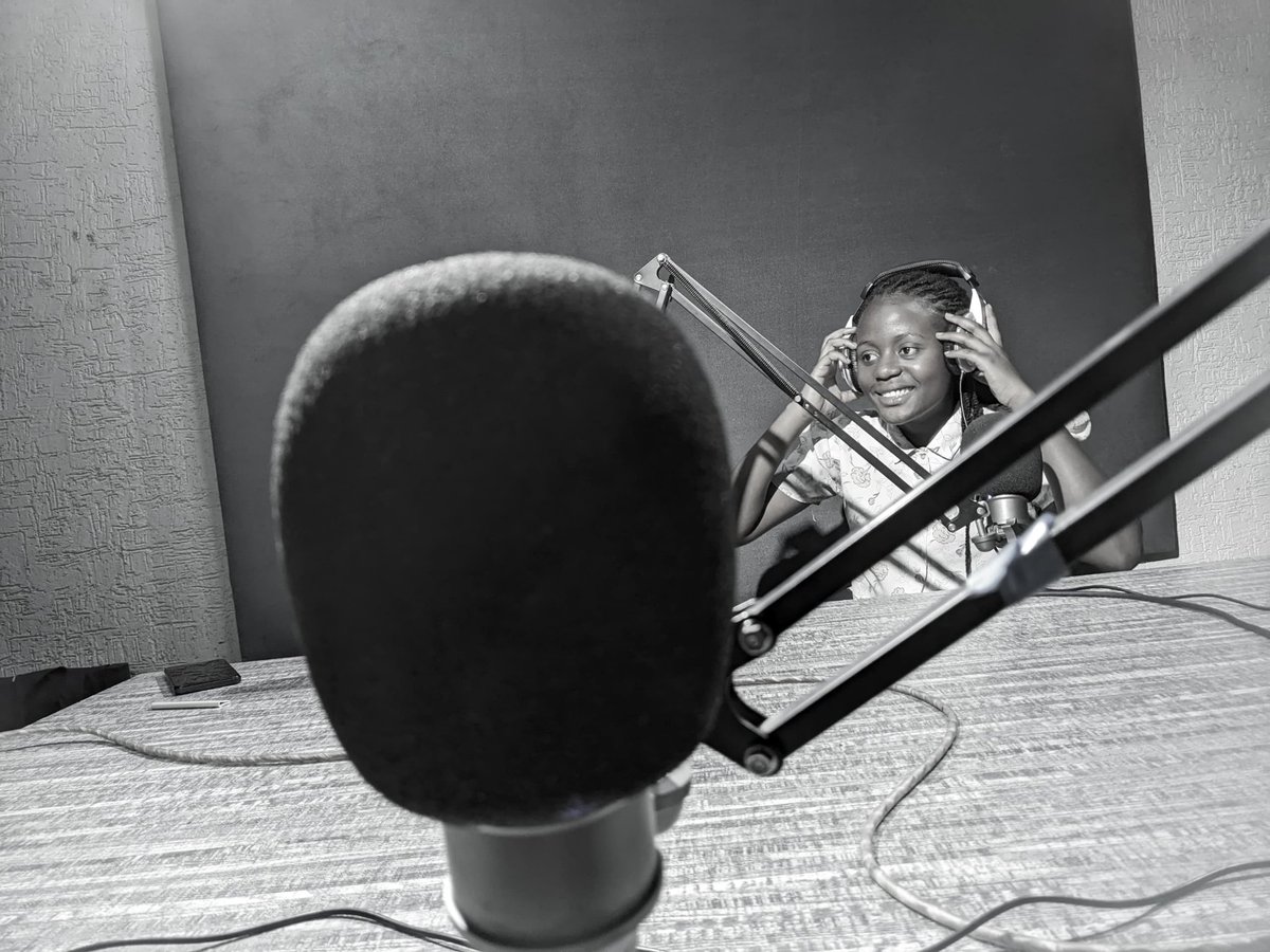 beunigom's tweet photo. Retour en images de l'émission Environnement Plus, diffusée ce lundi 13 juillet 2026 sur Radio Canal Unigom.

À cette occasion, Timothée Buhashe de la Brigade écologique de l'Université de Goma, est intervenu aux côtés de Patricia Masiri et Rosine Minzaka nouvelles membres. https://t.co/AP6sxaiuef