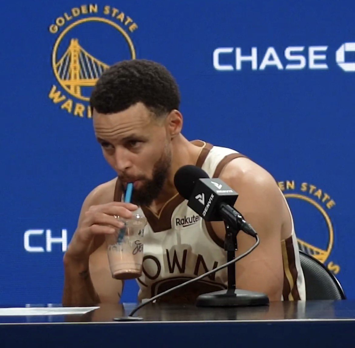 Warriors Lead tweet media
