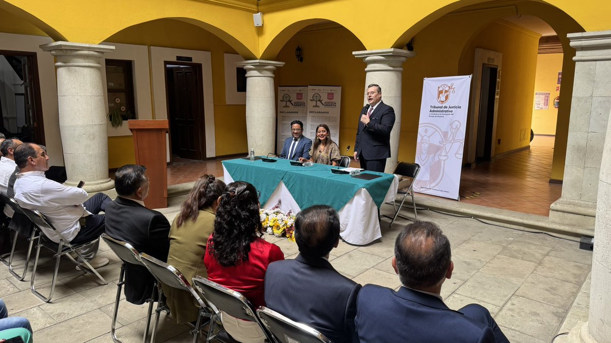 TJA_CDMX's tweet photo. Hoy, el Tribunal de Justicia Administrativa de la Ciudad de México firmó un convenio de colaboración con el Tribunal de Justicia Administrativa del Estado de Oaxaca, impulsando el intercambio de experiencias y el fortalecimiento de la justicia administrativa. 👏 https://t.co/VqzlnGwwtf