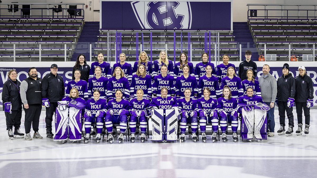 Holy Cross Women's Hockey tweet media