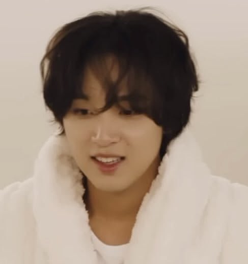 puppyhyvck's tweet photo. cutie little marshmallow https://t.co/Wey38ZOcGw