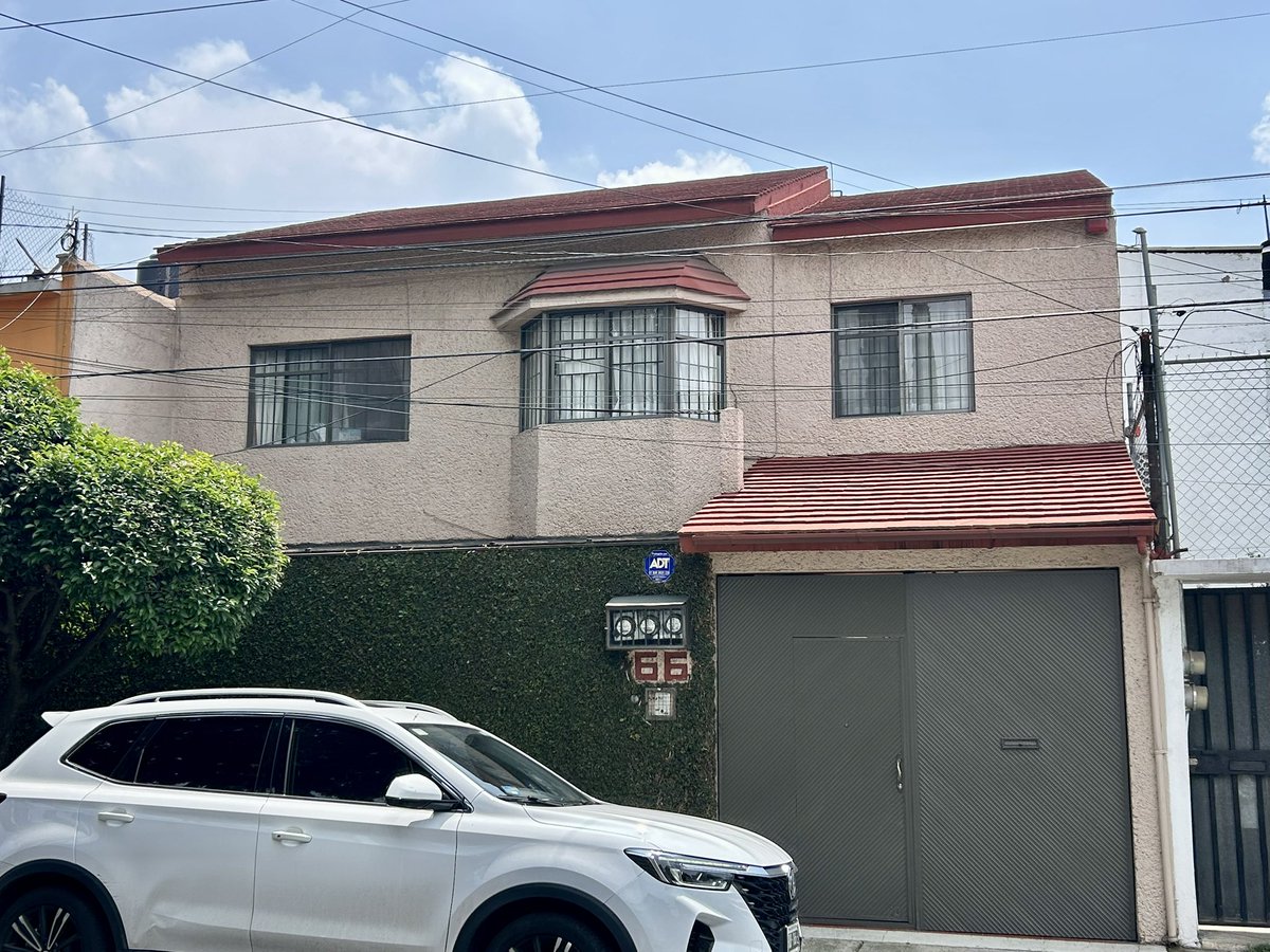 ircahmmkn's tweet photo. EL ROSEDAL CASA EN VENTA $9’530,000 https://t.co/2Am271OZfj https://t.co/YARMNAvjXg