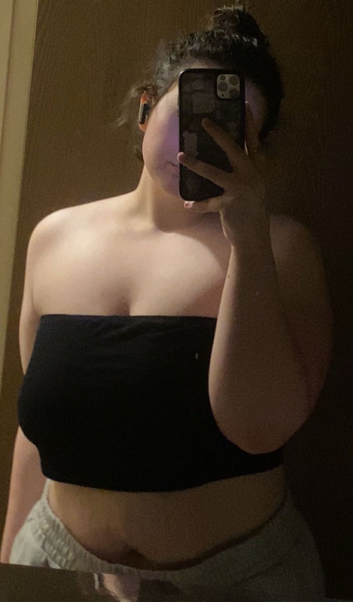 whisperingjj's tweet photo. new to nsfw <3 

♱ nsfw/mdni !!!
♱ 24
♱sub
♱ bi
♱ hard/soft kinks 
♱ spooky 

♡ / ↻ to be moots https://t.co/UX3Xu1xaTN