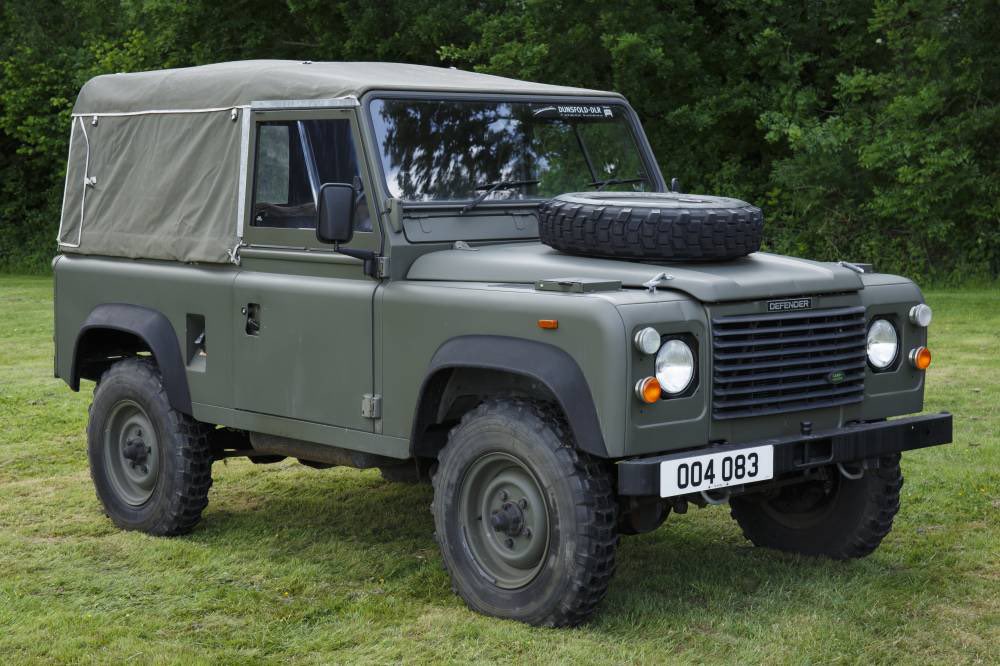 Posted_to_BAOR's tweet photo. Hands up who’s driven a shitty LR90 and been overtaken by a 40 year old truck carrying 100 tons of cargo up Split Hill

A sneeze has more horsepower………. https://t.co/uiFz3aw9Jr