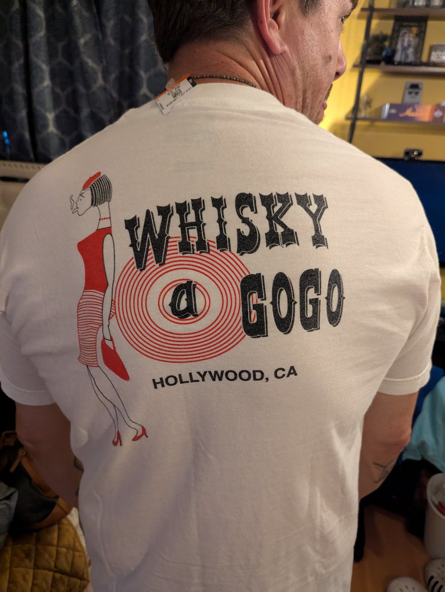 Dyzerbomb's tweet photo. @SheaSerrano The first vinyl I bought as an adult is the Otis Redding live at the Whiskey a go-go. My favorite live album. And then I found this shirt at the thrift store, officially licensed! https://t.co/FNR97iweYx