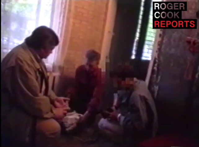 SophieTucker88's tweet photo. @TvDidYouSee in that week's edition of The Cook Report (which aired the following Day) 33 years ago, Roger Cook kicked off Series 8 with a Bang as he investigated the Nuclear arms Trade! #ITVCentral #RogerCook #TheCookReport https://t.co/ZZpFSUpasD https://t.co/oE0YZTWxh3