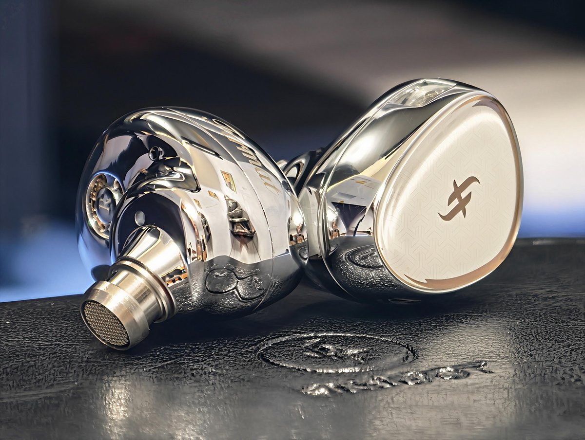 SIMGOT_GLOBAL's tweet photo. Explore Next Level Sound with EA1000๐
๐ธ: @requiemreview
#Audio #Audiophile #hifiaudio #hifi #IEM #iemusic #ea1000 #Simgot #simgotiem https://t.co/ScdDsQ0tMf
