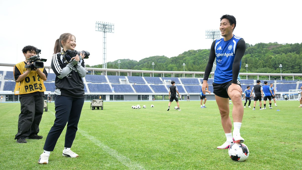 FcMachidaZelvia's tweet photo. 💻メディア情報💻

#FC町田ゼルビア が「TBS KICK OFF! J」に出演👏
皆さまぜひご覧ください👀✨

詳細はこちら🔽
https://t.co/vQw0GAv543

#zelvia @TBS_SuperSoccer https://t.co/siGvFfDGL9
