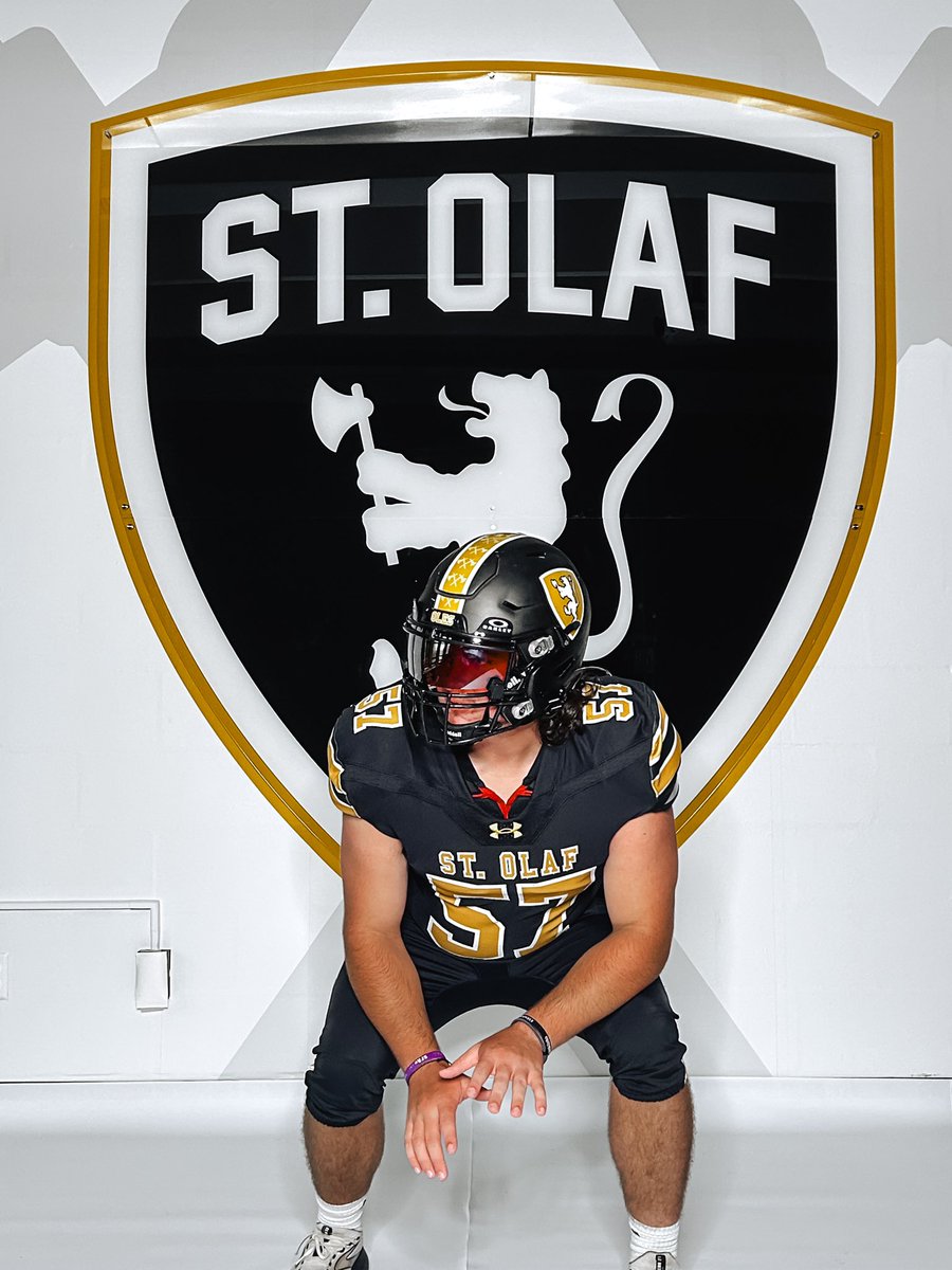 JacobCorley56's tweet photo. #AGTG After a great visit I’m blessed to receive my second offer from St.Olaf football. Thank you @StolafRBC @mkleinschrodt20 and @JamesKilian for giving me a great experience at St.Olaf!

@ColschenDavid @extrastout72 @twhfootball @recruitingTWHS @coach_kemble @ChuckLeierer https://t.co/ITrXtpnTua