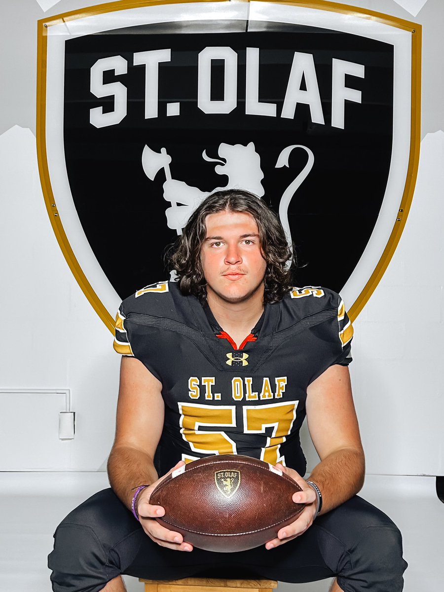 JacobCorley56's tweet photo. #AGTG After a great visit I’m blessed to receive my second offer from St.Olaf football. Thank you @StolafRBC @mkleinschrodt20 and @JamesKilian for giving me a great experience at St.Olaf!

@ColschenDavid @extrastout72 @twhfootball @recruitingTWHS @coach_kemble @ChuckLeierer https://t.co/ITrXtpnTua