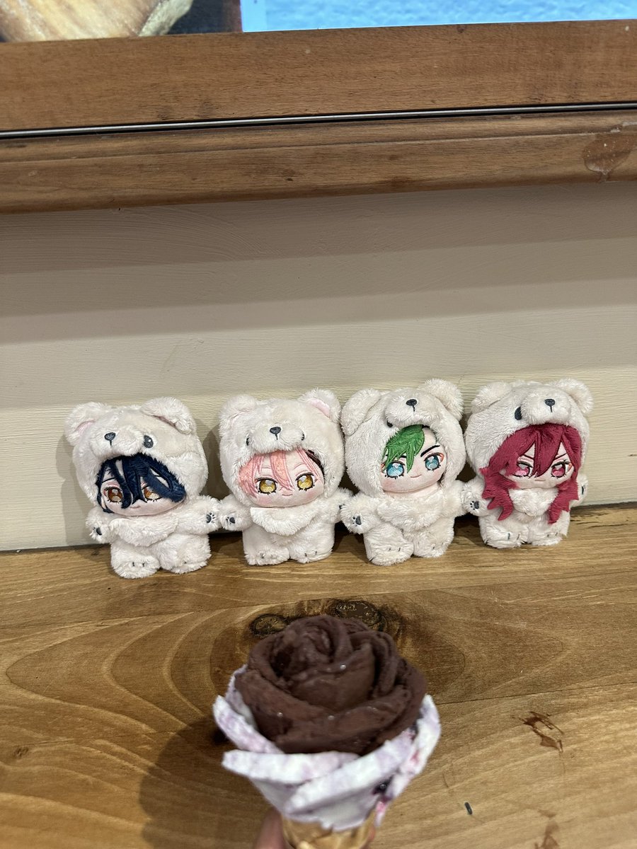 LittleStarCos tweet picture