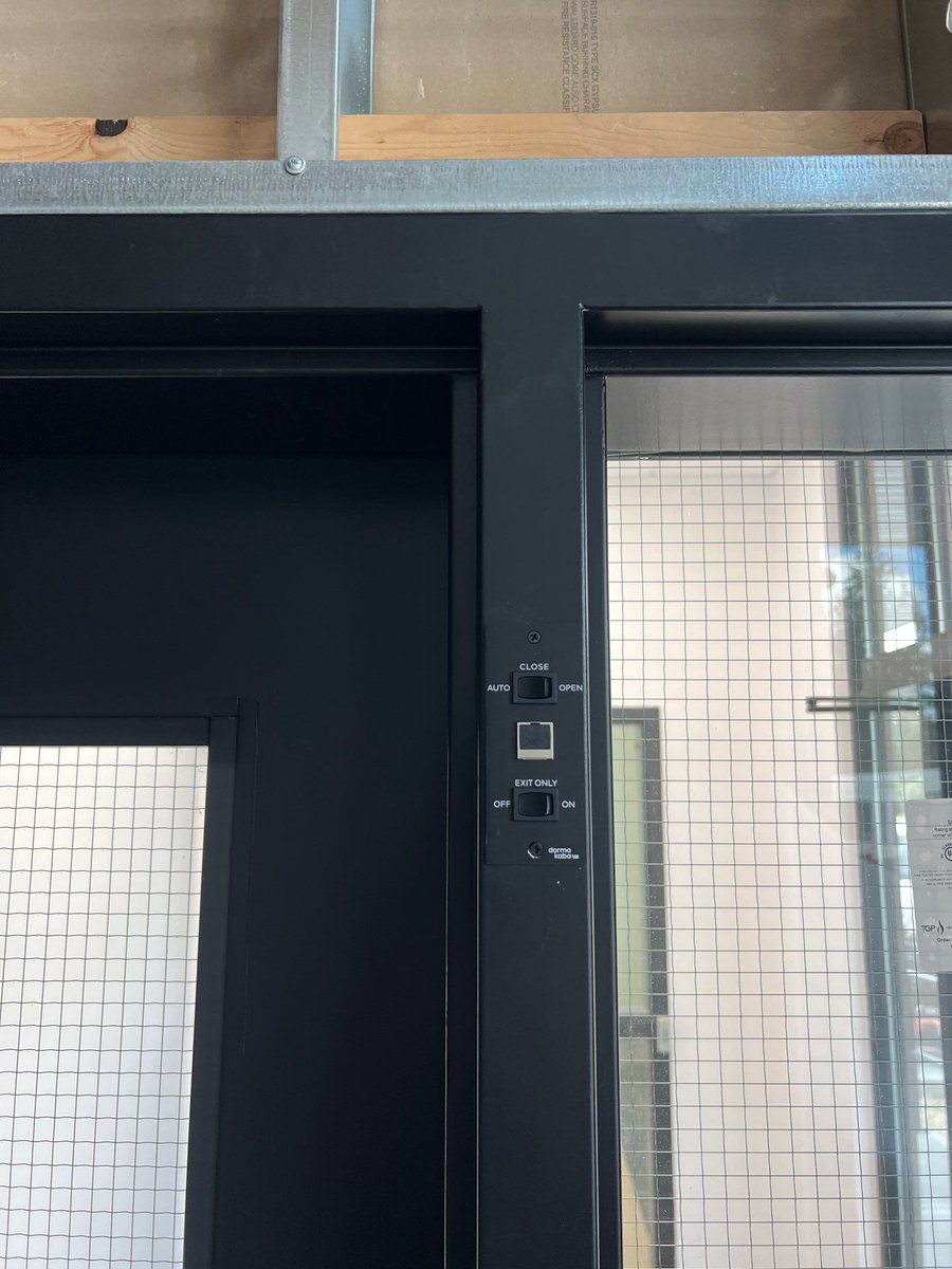 SHARCDoors's tweet photo. dormakaba ED100 automatic door operators, Camden pressure plates, new electric strikes and complete system integration for a medical clinic.

Activation plates were installed at the required low and upper accessible mounting heights.

#AutomaticDoors #Accessibility #Leduc https://t.co/4xlwxtV0om
