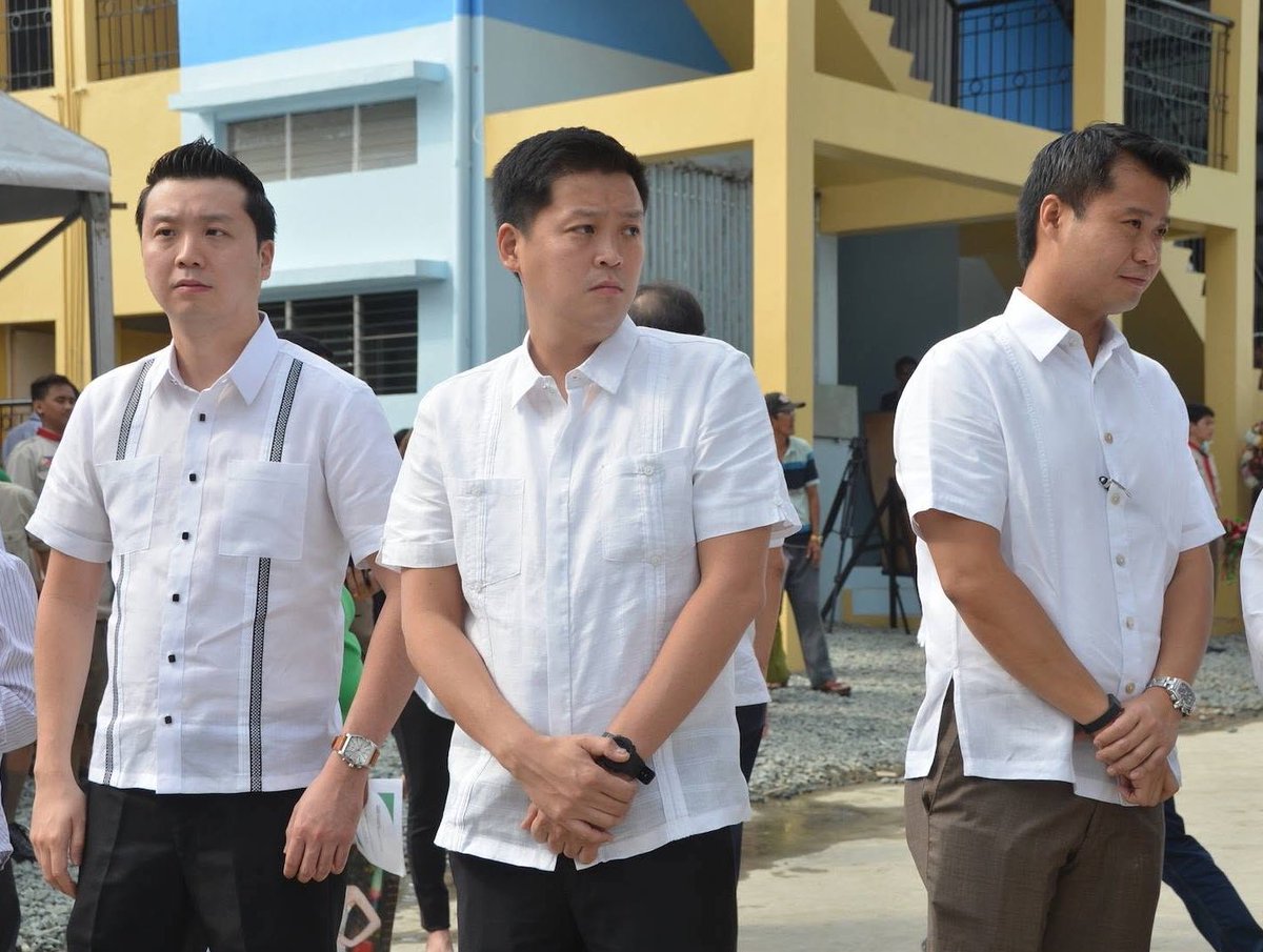 withuonce's tweet photo. parang magttropa sa highschool lang hahahaha https://t.co/nbMieOoAc2