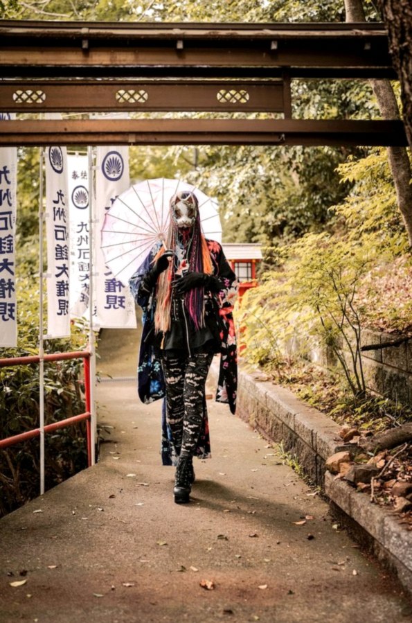ACMEferia's tweet photo. それはようやく受験も何も片付いて　いぜん読みたかったものを貯めていてさ…1年くらいは買うお金も含めて持つかなと思ってたらもう全部読んでしまって https://t.co/3LdzA4XTZ7