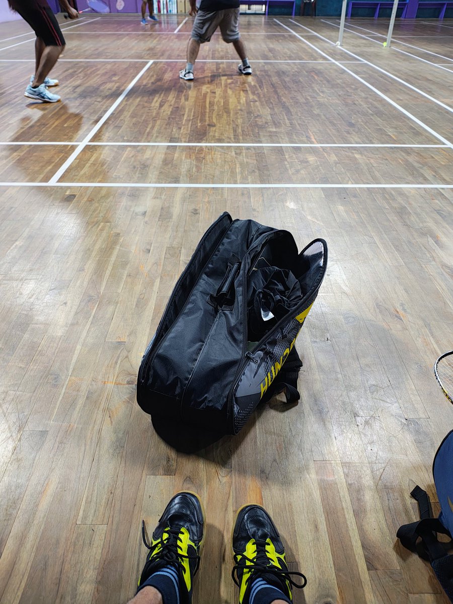 Inyour_Timeline's tweet photo. 1 hour of badminton 🏸,
Refreshing https://t.co/OH8EDwyJCu