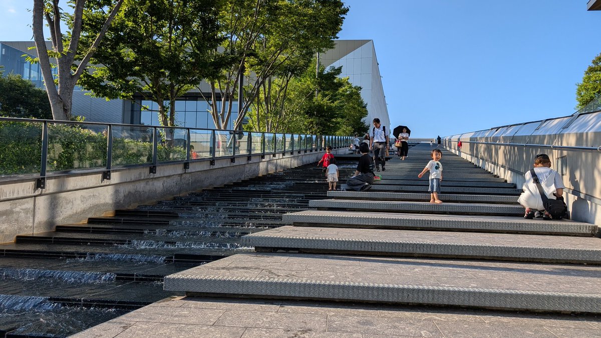 LivexTokyo's tweet photo. これも立川グリーンスプリングス https://t.co/9tO84qlYLf