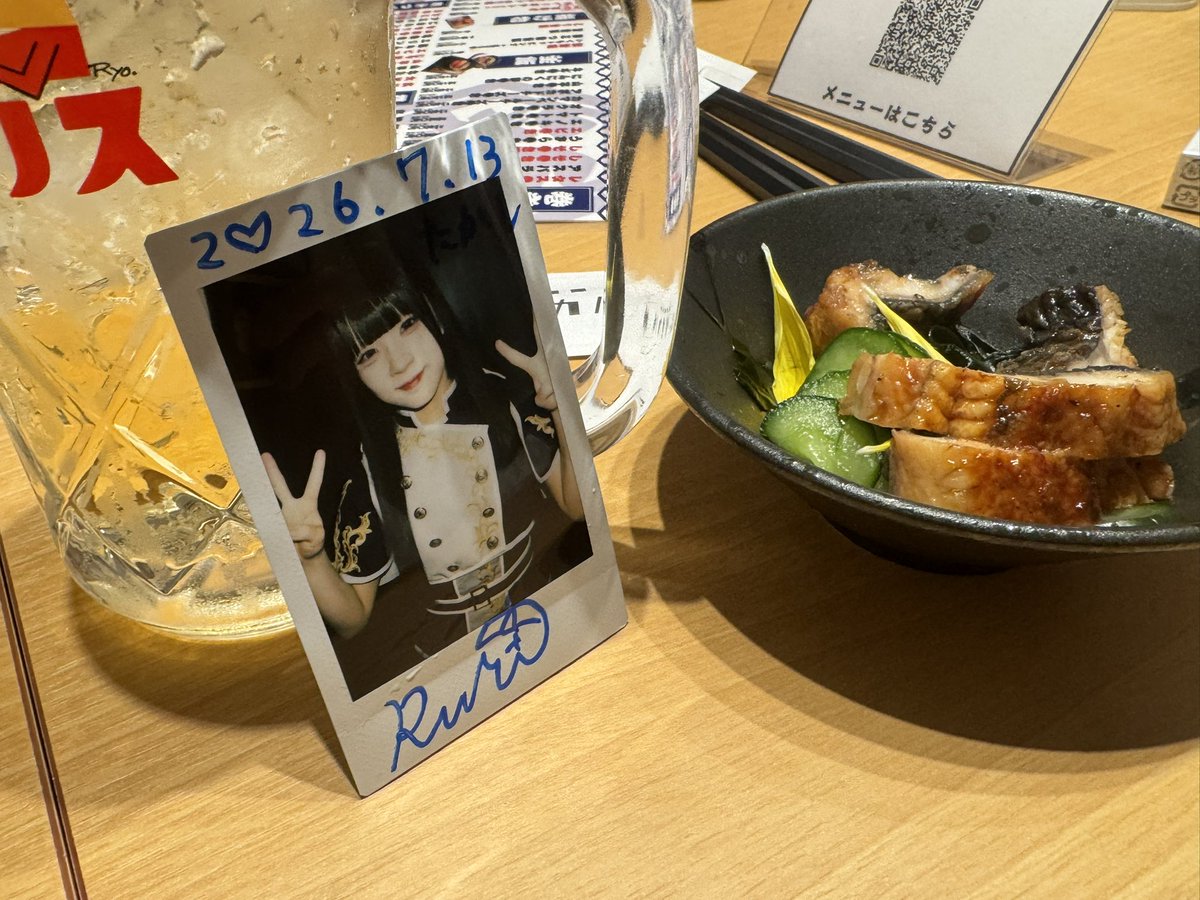 tatakuro_'s tweet photo. 久々のるり活
新衣装をこの目で見れてハッピー https://t.co/y9RkKBzR9z