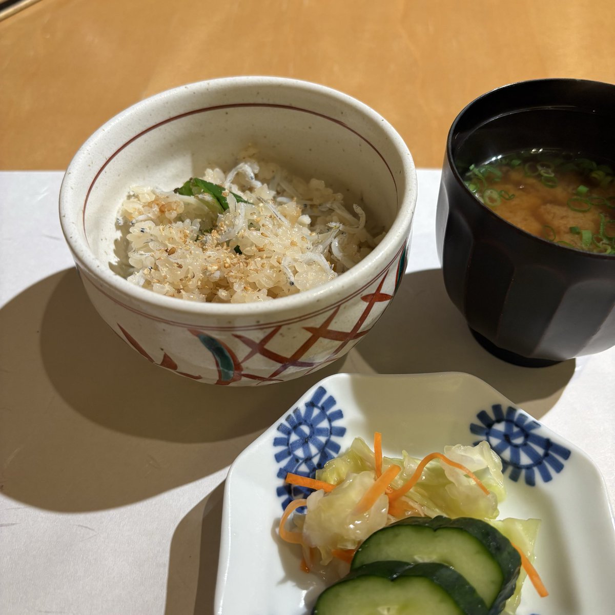 verticalpapa's tweet photo. ボーナス祝いに食べた高いごはん見て https://t.co/ipEoM32Prs