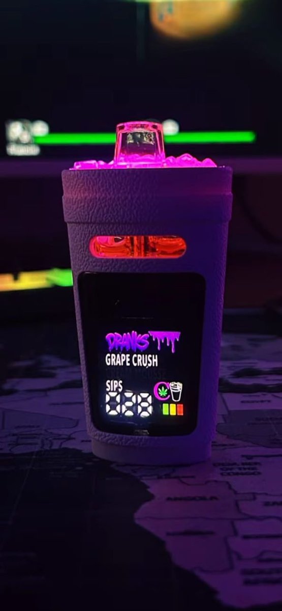 tdglashop's tweet photo. DRANKS DISPOSABLES 💯🍃
Dranks ain’t just another disposable. These mfs HIT different. One pull and you gon see why everybody chasin em. Soon as they touch the shelves, they start flyin. If you catch em in stock, don’t sleep  cause they don’t be sittin around long. The hype real. https://t.co/EbUVeCui3N
