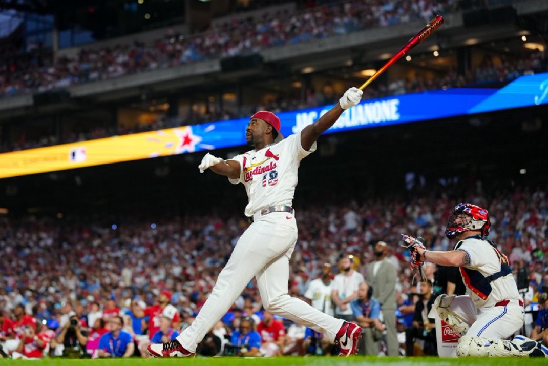 theredbird_way's tweet photo. Way to represent the St. Louis Cardinals, kid 🤝

We are so proud of you, Jordan https://t.co/dNSFpoW1xc