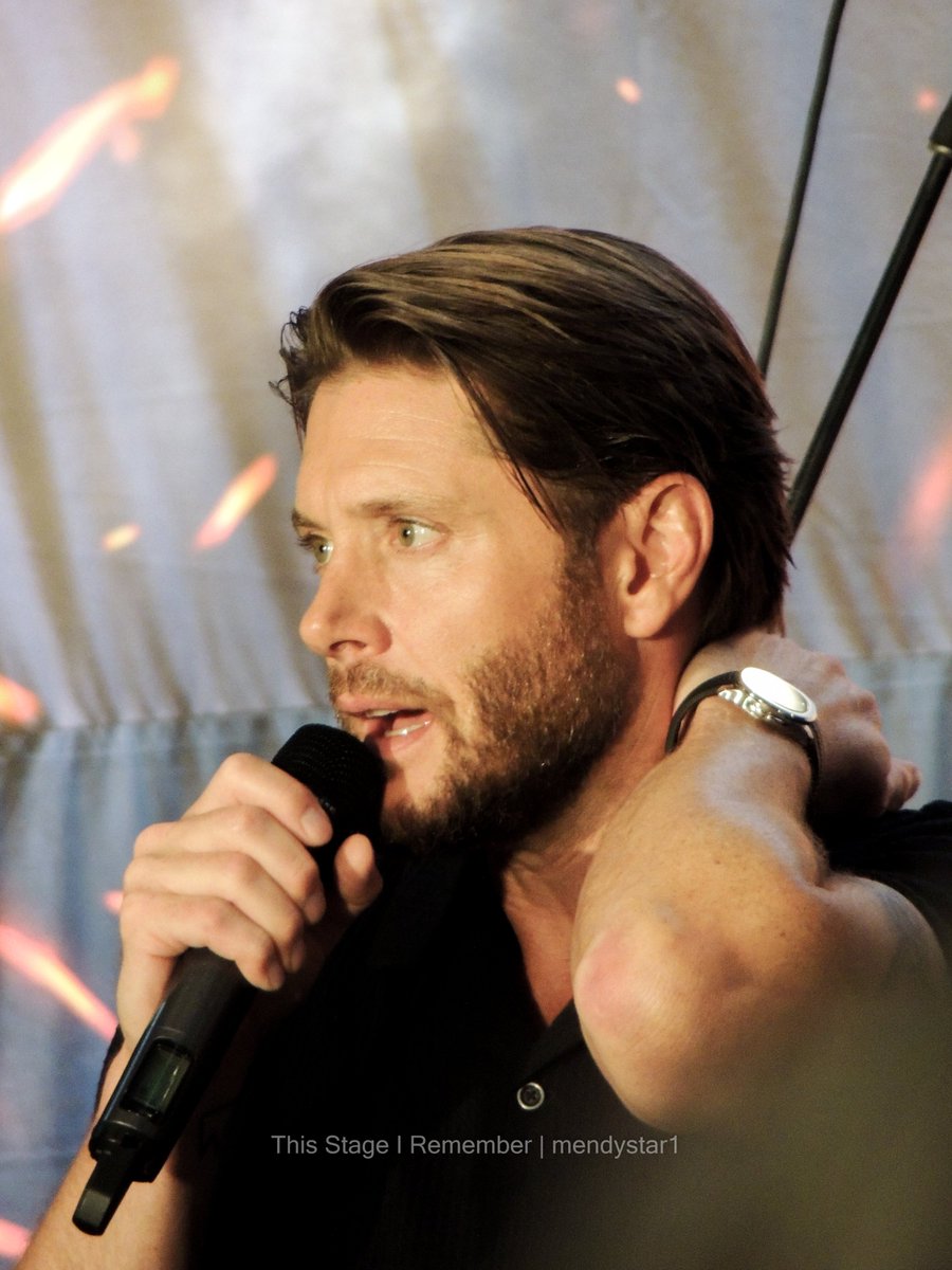 mendystar1's tweet photo. his side profile is everything
#jensenackles #spntor #spntoronto https://t.co/8x1lj5U5K8