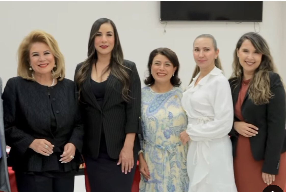 myrajuliet's tweet photo. Muy emotivo evento organizado por el Colegio de Contadores Públicos de Mexicali, A.C. en homenaje a la trayectoria del Mtro. @gustavosvbc QEPD. Diputado Federal de nuestra Entidad #BajaCalifornia . https://t.co/sHlho0DwqE