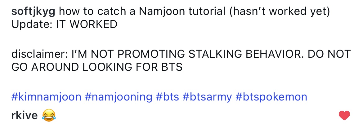 borabtsbora's tweet photo. ‘남준 포획 튜토리얼(아직 작동 안 함)’
경고 : 스토킹 조장 아님. 진짜로 방탄 찾아다니면 안 됨.

미술관 가서 휘파람 불면서 포켓몬 카드로 유인하기 → 김남준 챱츄답게 걸려들었음 → 글 수정 ‘업데이트 : 작동함’ 

= 너무 귀여워💥 https://t.co/9o8Qboo7QF