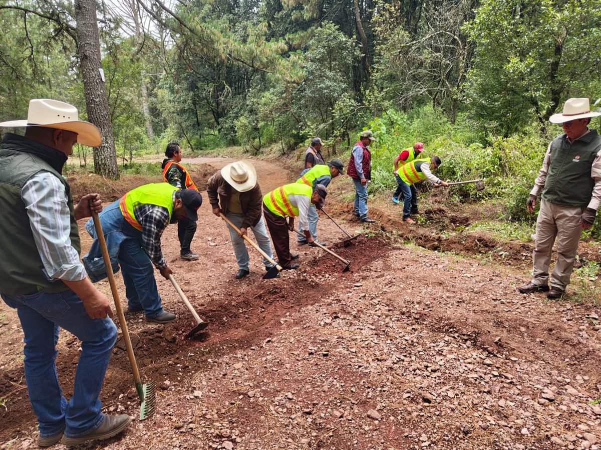 Probosque_'s tweet photo. Con esta infraestructura fortalecemos la detección oportuna de incendios forestales y contribuyeron a reducir los tiempos de respuesta de las brigadas en la región norte del #EdoMex.  Como parte de la conmemoración, realizamos una Jornada de #RestauraciónHidrológicoForestal. https://t.co/ObAr7Kiehp