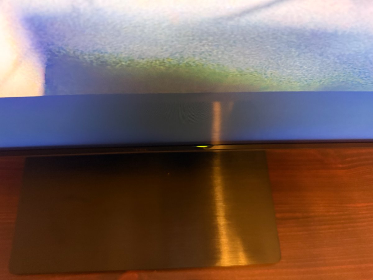 patrickharrison's tweet photo. @TCL_USA I just bought a 55 QM7k. It looks and sounds great but the bottom bezel is a little dinged up. If I walk up to the tv and look straight down I can see light coming through the gap. Should I return it to Wal-mart while I still can or will it be ok? https://t.co/npZS3ILftt