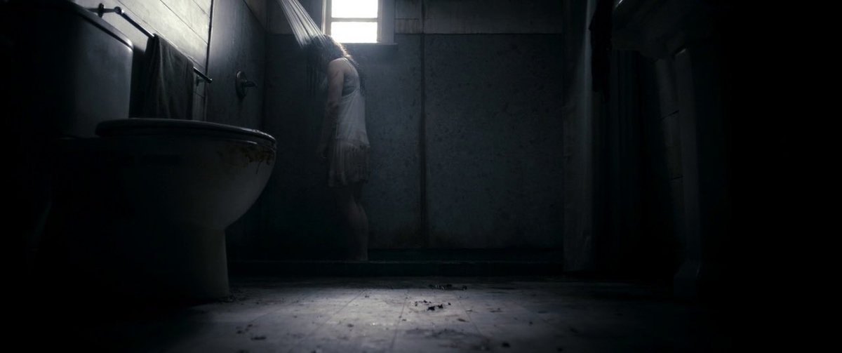 cinedeoo's tweet photo. Not only is Evil Dead (2013) one of the best horror movies ever made. It’s one of the best movies ever made https://t.co/OLXMieVfQo