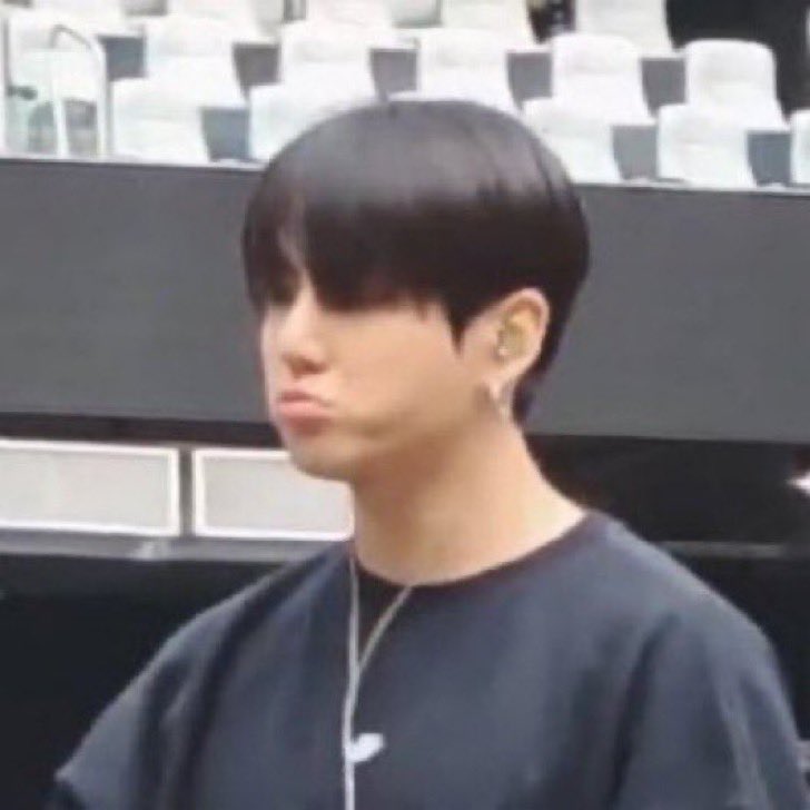 koogifs's tweet photo. ☹️ https://t.co/pMAz1oVz4P