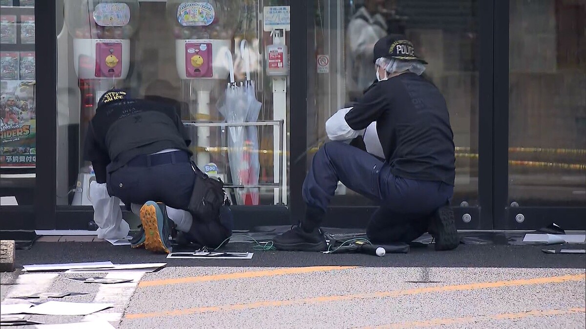 livedoornews's tweet photo. 【判明】大分・佐伯市4人刺傷、逮捕の44歳男「誰でもよかった」 被害者と面識なし
https://t.co/4rlA84ct4B

この事件では女子高校生を含む男女4人がけがをしていて、84歳と63歳の男性が重傷。男は刺したことを認めていて、「誰でも良かった」という趣旨の供述をしているという。 https://t.co/14D7r8HwDK