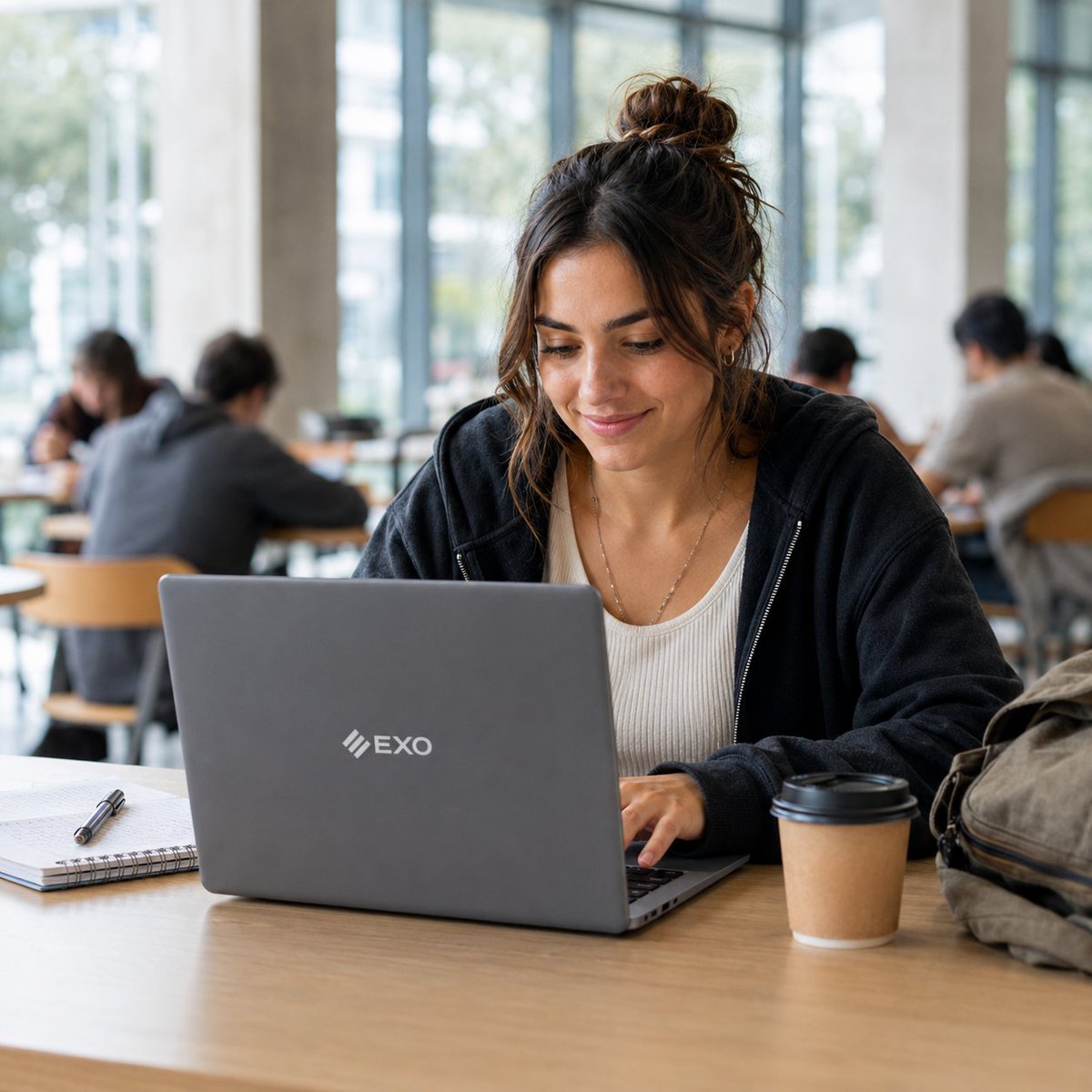 OfertasQueValen's tweet photo. ¿Vas a la facu con notebook prestada o cargando apuntes en el celu?
Esta es la Nº1 en Notebooks de Mercado Libre, con más de 10.000 vendidas. Liviana, no calienta y viene lista para arrancar.
Hoy tiene 39% OFF 🔥
Aprovechá y pedila hoy
