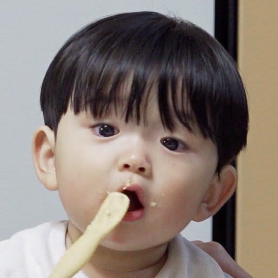 Noestxt's tweet photo. When that one moment really reminds you of something that was once very precious before... it's been 3 years since Odi passed away https://t.co/H0mkLK4gsM