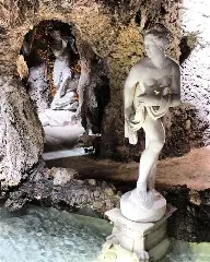 NitorAetheris's tweet photo. @East10Outpost Prolly more than you bargained for, but a favorite idea of mine is a river grotto. Google "water grottos in old european castles." https://t.co/efUJQG45yK