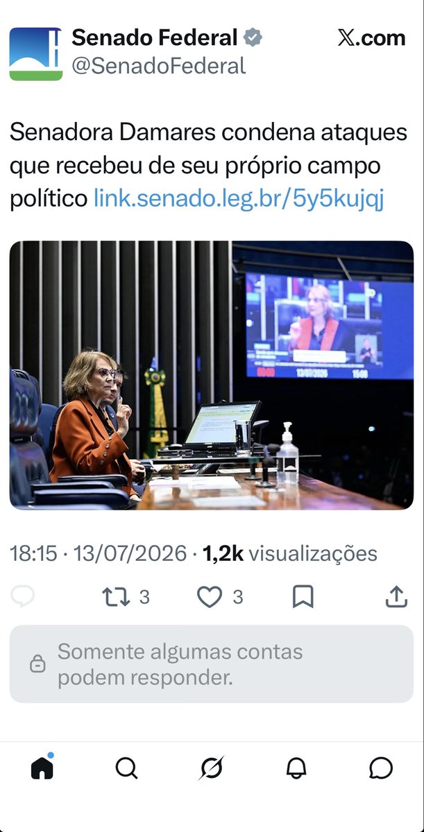 ASotrate's tweet photo. @EduGiraoOficial Senador, alguém que toma conta da conta do Senado, desativou os comentários!!! Peço que o senhor tome providências! https://t.co/Uc4b22YLYu