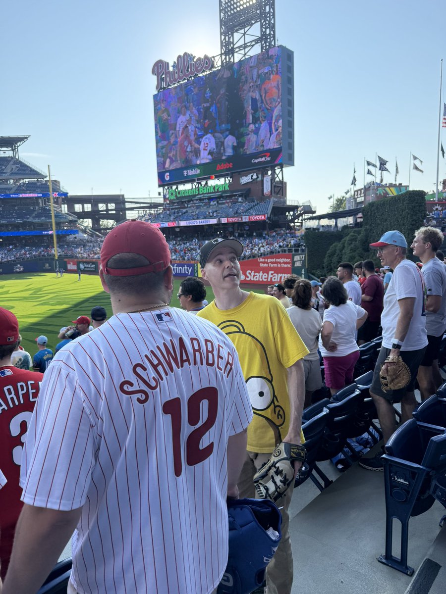 RealMikeBradley's tweet photo. I’m gonna get kicked out of the home run derby https://t.co/VTKf2JCGfD