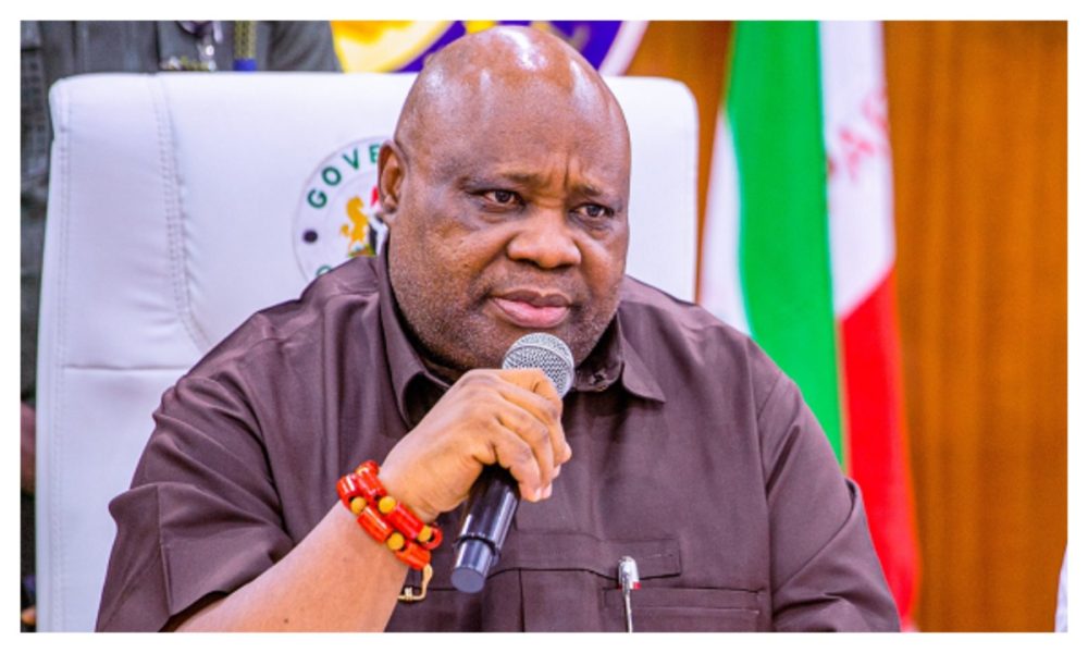 ParallelFacts's tweet photo. Adeleke Calls for Visa Ban, Economic Sanctions Against Oyetola and APC Leaders Over Alleged Political Violence Ahead of Osun Election https://t.co/jL15PiaaGW https://t.co/qF30hufeq4
