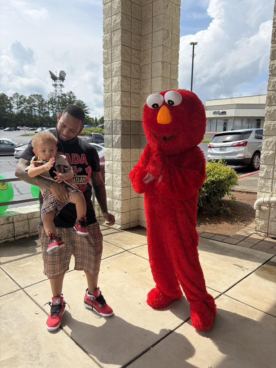 FatBoyHari's tweet photo. #1OfGodsFavoriteNiggas #HappyBirthdayBabyBoy Love ya foreva kidd 🫀 https://t.co/LU115YGp55