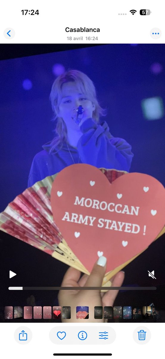 BTSMarigolds's tweet photo. Moroccan ARMY in Paris  🇲🇦

We'd love for you to join @MoroccanArmyy's project by printing these hearts, cutting them out, and bringing them with you 💜

Let's show BTS that MOROCCAN ARMY STAYED and is waiting for them 🥺🇲🇦

#ProjectFromEverywhereToKorea
#MarigoldsEverywhere https://t.co/MevOp44eaE