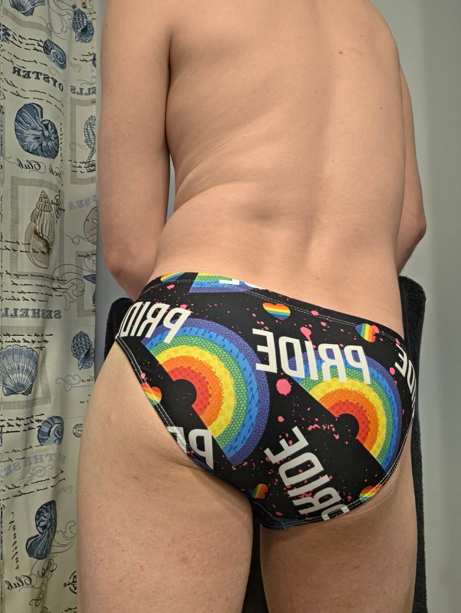 ZGod69X's tweet photo. Pride 🏳️‍🌈 https://t.co/22zGC0oBFf