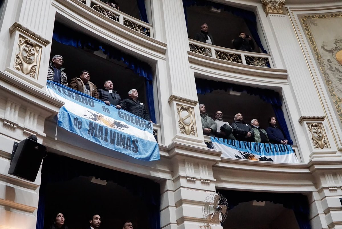CPuglelli's tweet photo. En una nueva sesión ordinaria del 154° Período Legislativo acompañamos la aprobación de distintos proyectos de importancia para la provincia.

Entre ellos, se aprobó la modificación del artículo 2° de la Ley 15.386, que actualiza el Régimen Previsional Especial para oficiales y suboficiales combatientes de Malvinas, fortaleciendo un reconocimiento destinado a quienes defendieron nuestra soberanía.