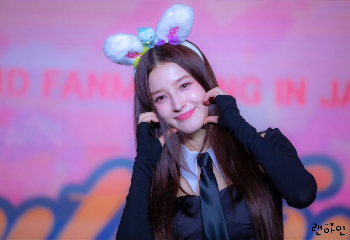 renahin___'s tweet photo. 260712 모모랜드 팬사인회

🐰

#모모랜드 #MOMOLAND #モモランド #낸시 #NANCY #ナンシー @MMLD_Official 
@MOMOLAND_japan https://t.co/KIe5sFryaS