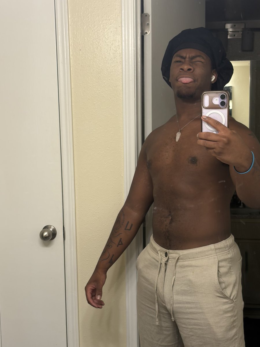 Droltasdisciple's tweet photo. When boredom strikes i suppose https://t.co/SR3BqqDgR1