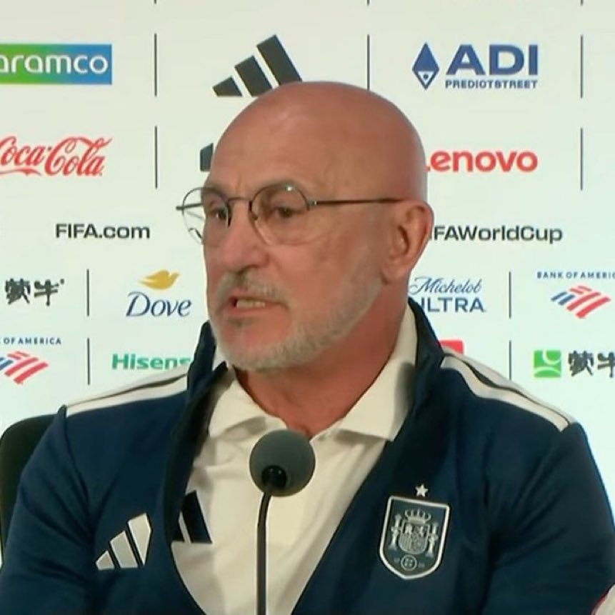 Somhiseremfcb's tweet photo. 🗣️ Luis de la Fuente: "Con todos los Mundiales que he visto en mi vida... España solo ha llegado a semifinales un par de veces. Conocemos la responsabilidad. No la esquivamos." https://t.co/cqzdIJo7fn