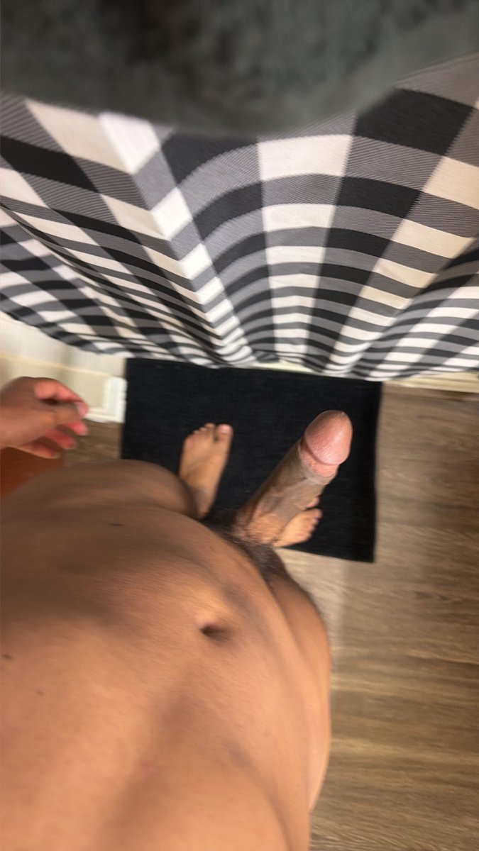 Kev956_'s tweet photo. About to shower after work 🙈#nsfwtwtًً https://t.co/0oYRzpYL7J
