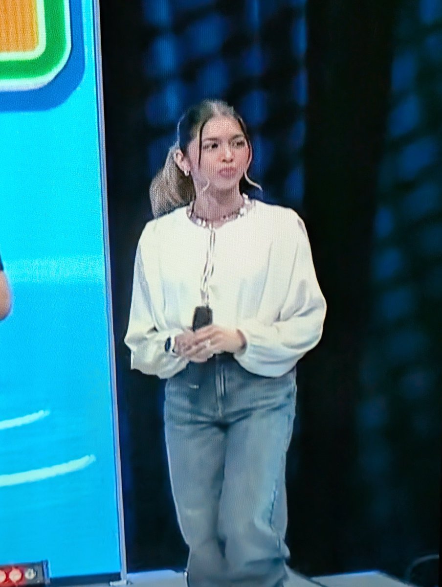 DungoCece's tweet photo. See you later @mainedcm sa #EatBulaga and your Ootd 👗👖👠💄💋 Kaya kitakits mga #LegitDabarkads 💛🌻🦋 Abangers nahhhh 💛🌻🦋 #TVJonTV5 

@mainedcm #MaineMendoza 
#MaineMendozaAtayde 
@EatBulaga 
💛💛💛💛💛💛💛💛💛💛💛💛💛💛💛 https://t.co/xYhuprGQ0N