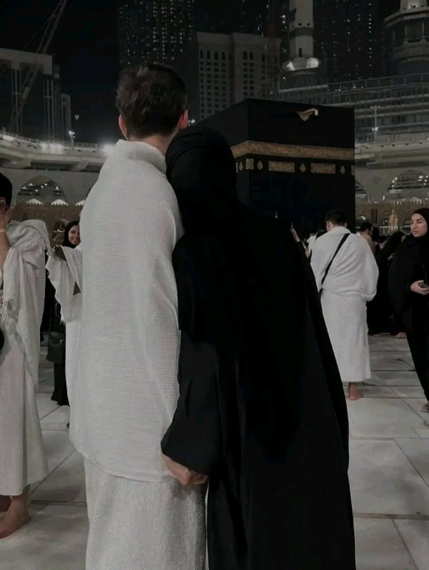 Phatymarh44's tweet photo. Could be us?🖤 https://t.co/L1nDkmOGcO