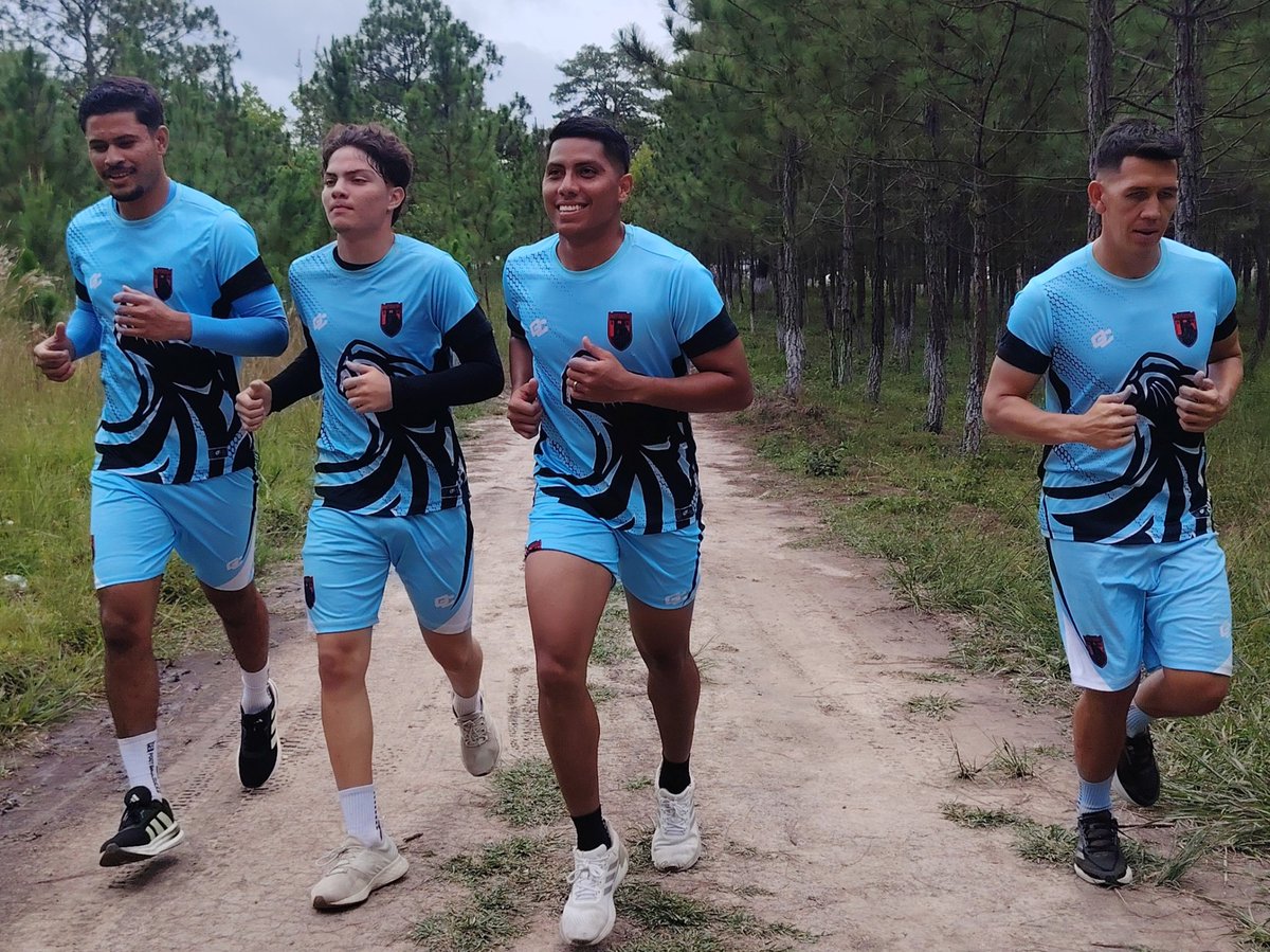 CAISiguatepeque's tweet photo. Así comenzamos, nuestra 3era semana de pretemporada
Realizando trabajos de potencia de plano inclinado, y resistencia intermitente.
#GenteBuena
#gentevaliente
#somosinde
Galería completa👇
https://t.co/BEHVV7iUtE https://t.co/MjDuCy7so0