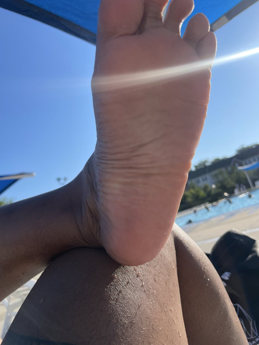 MsPrettyFoot_'s tweet photo. https://t.co/NO9nqlOp9N